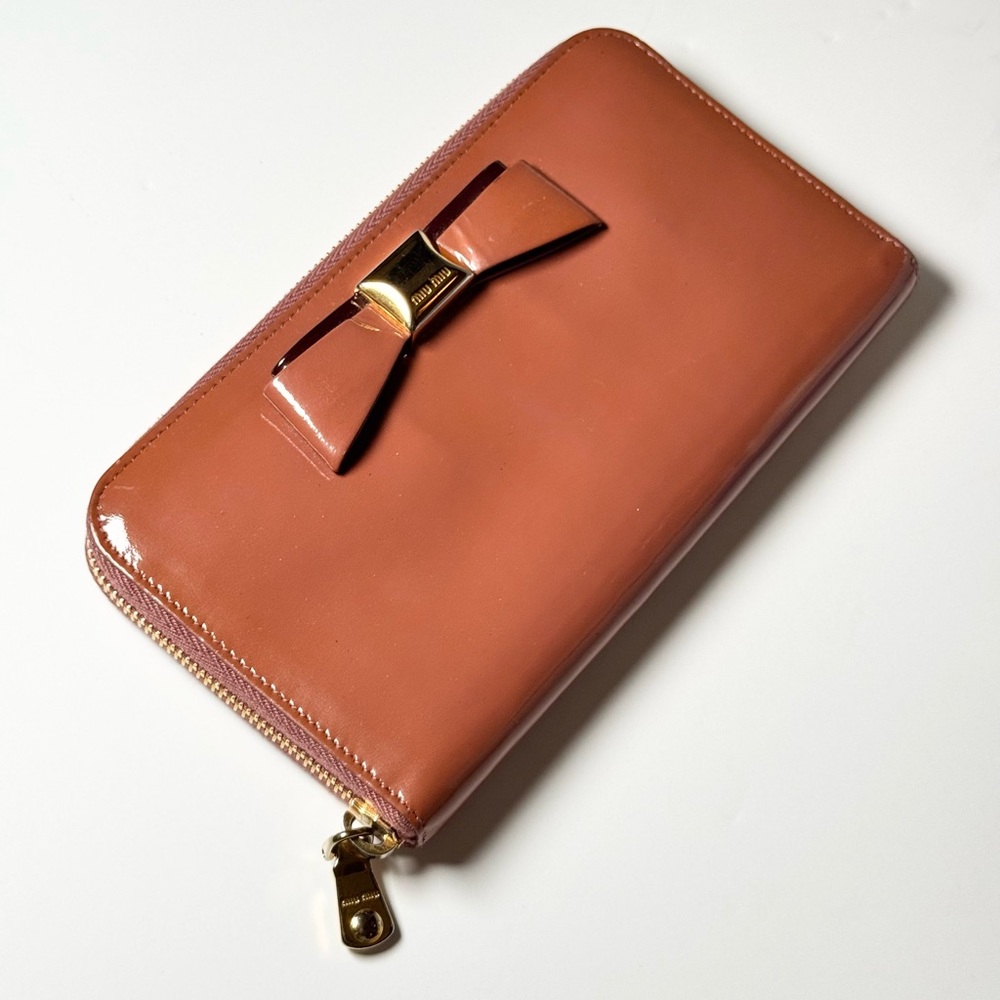 MIU MIU Wallet ribbon motif pink Patent Wallet